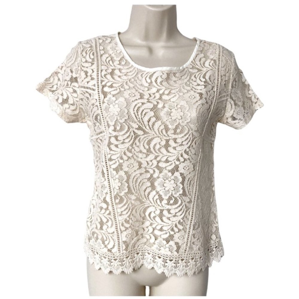 ROMEO + JULIET Ivory Creme Lace Top